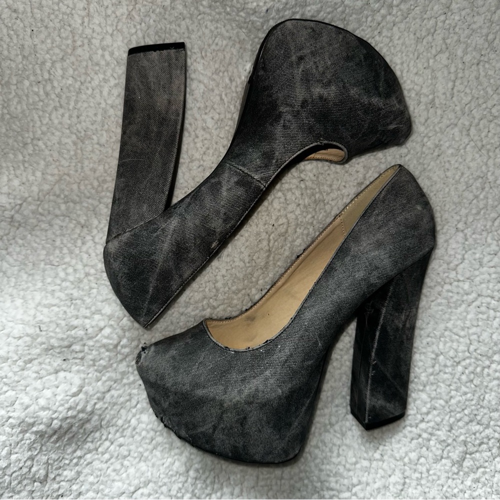 Gray distressed chunky heels